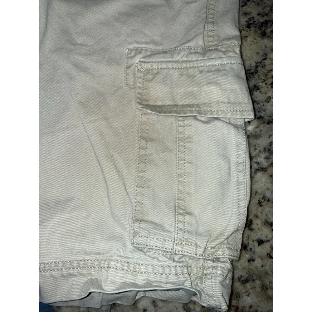 Eddie Bauer Men's Cargo Shorts Size 33 Beige Khaki 100% Cotton Canvas Outdoor